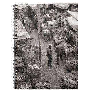 Caderno Espiral Notebook Vintage Cobblestone Market Scene
