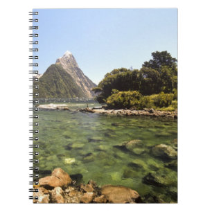 Caderno Espiral Nova Zelândia, Mitre Peak, & rio Bowen entrando