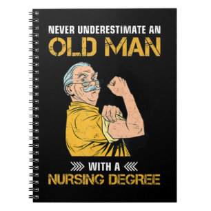 Caderno Espiral Nunca subestime um velho com diploma de enfermagem