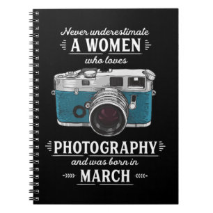Caderno Espiral Nunca Subestime Uma Mulher Que Adora Fotografia