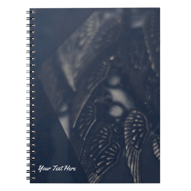 Caderno Espiral O anjo escuro voa o encanto gótico personalizado (Frente)