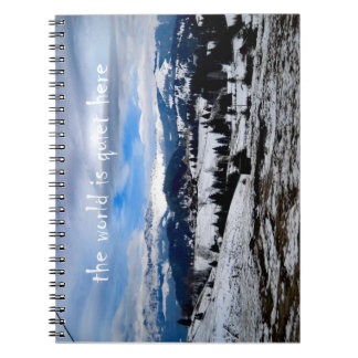 Caderno Espiral O mundo é tranquilo aqui
