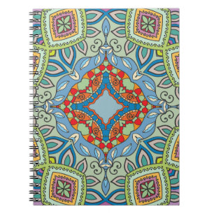 Caderno Espiral O padrão decorativo desenhado pela mão é perfeito.