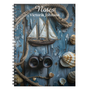 Caderno Espiral Objetos náuticos sobre fundo de madeira
