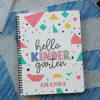 Caderno Espiral Olá Jardim de Infância nome personalizado geométri