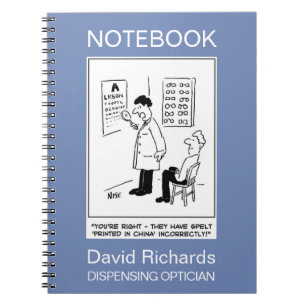 Caderno Espiral Óptico fazendo um exame ocular