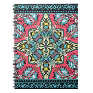Caderno Espiral Ornamento colorido decorativo sobre fundo preto