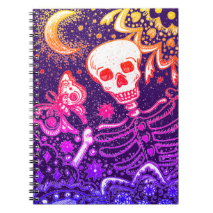 CADERNO ESPIRAL OSSOS NO ESQUELETO DE JARDIM, LUA DE ARTE FOLK, BO