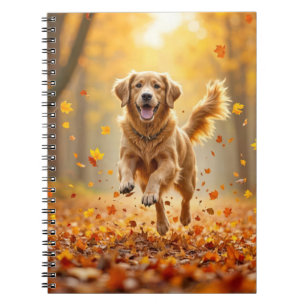 Caderno Espiral Ouro Retriever Correndo Em Florestas De Outono