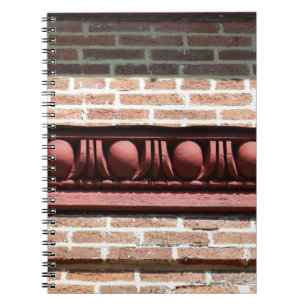Caderno Espiral Ovo de Winchester e molde do dardo