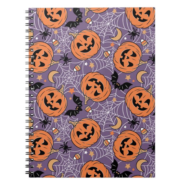 Caderno Espiral Padrão de Halloween do Jack-O-Lanterna Roxo (Frente)