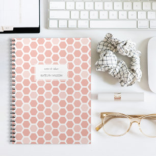 Caderno Espiral Padrão de Hexágono Geográfico Rosa Coral