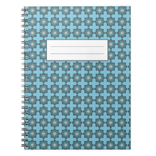 Caderno Espiral Padrão de Medalhões Florais Geométricos Distorcido