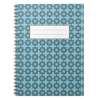 Caderno Espiral Padrão de Medalhões Florais Geométricos Distorcido