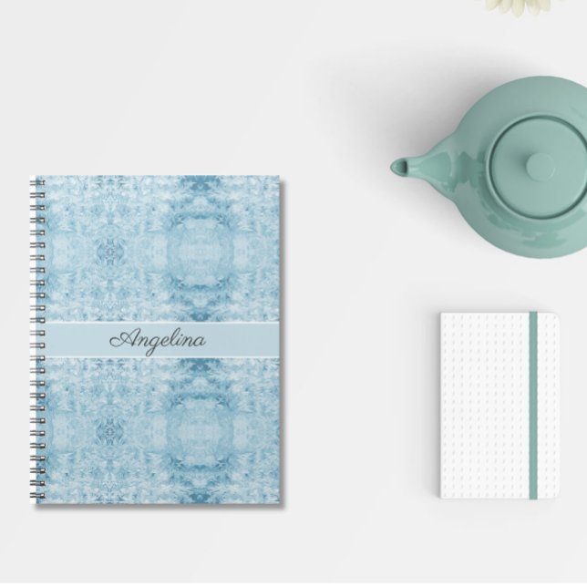 Caderno Espiral Padrão de pena azul e branca, personalizável (Criador carregado)