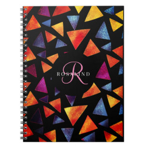 Caderno Espiral Padrão de Triângulos Coloridos Elegantes Monograma
