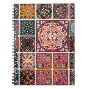 Caderno Espiral Padrão sem costura com mandalas decorativas. Vinta