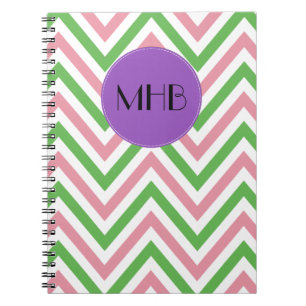 Caderno Espiral Padrão Zigzag, Chevron, Rosa, Verde, Monograma