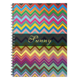 Caderno Espiral Padrão ZIGZAG - colorido + texto