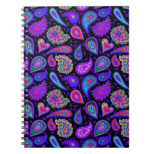 Caderno Espiral Paisley Roxo e Multicolorido em preto bonito