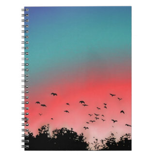 Caderno Espiral Pássaros que voam altamente