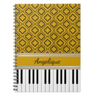 Caderno Espiral Piano Personalizado Chaves Pretas Quatrefoil em Do