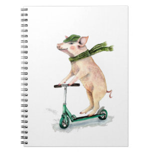 Caderno Espiral Piggy em um patinete