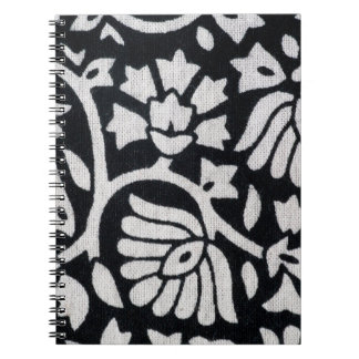 Caderno Espiral Plantas, flores, toalha de abstrato preto-branco.