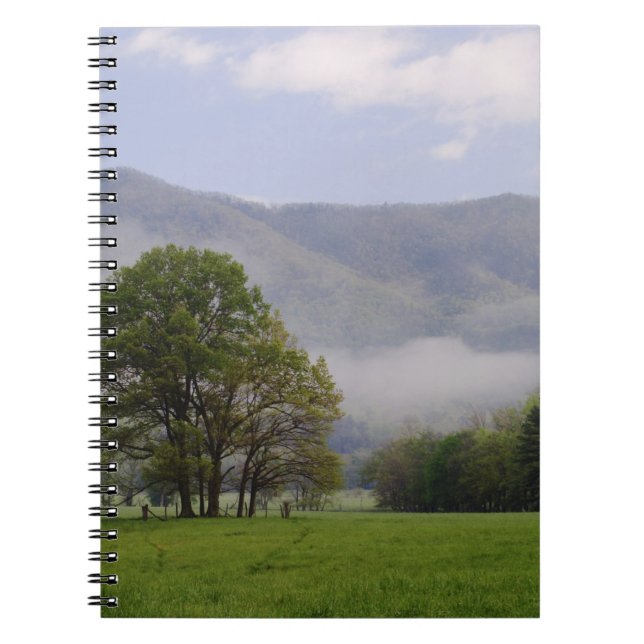 Caderno Espiral Prado enevoado e Rich Mountain, Cades Cove, (Frente)