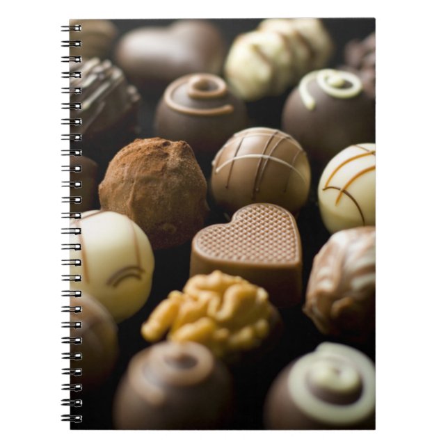 Caderno Espiral Pralines deliciosos do chocolate (Frente)