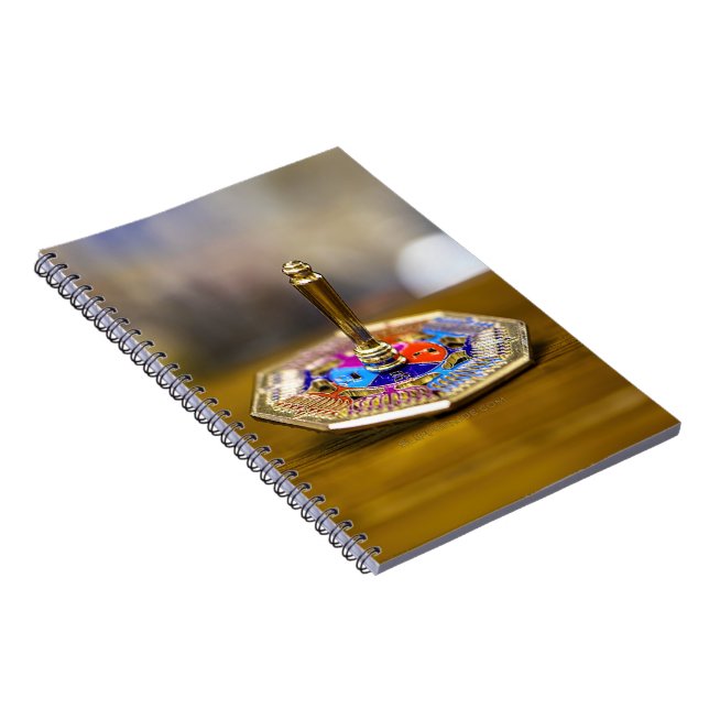 Caderno Espiral Presente SlipperyJoe Hanukkah dreidel base octogon (Lado Direito)