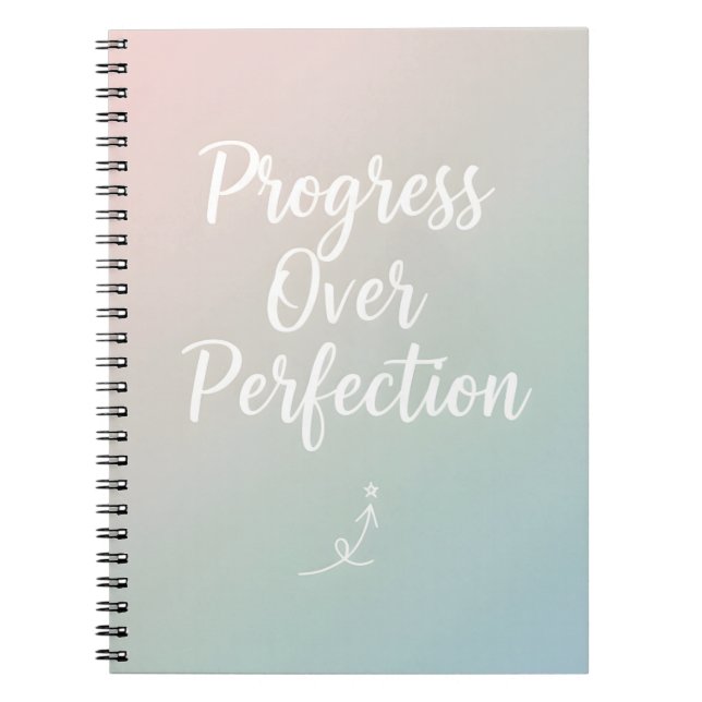 Caderno Espiral Progress Over Perfection – Minimal Motivational Qu (Frente)