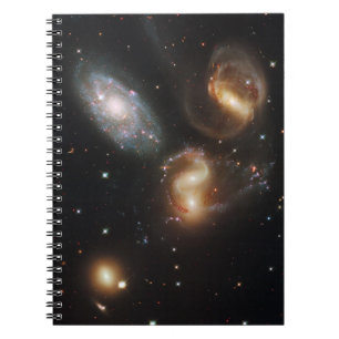 Caderno Espiral Quinteto de Stephan: Uma Galáxia Galáctica Naufrag