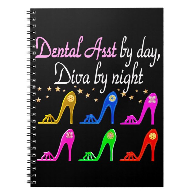 CADERNO ESPIRAL RAINHA DE CALÇADO DE ASSISTENTE DENTAL DE AMEAÇA (Frente)
