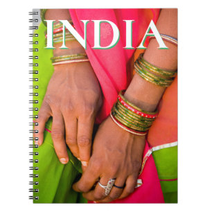 Caderno Espiral Rajasthan Close-up das Mãos de uma Mulher