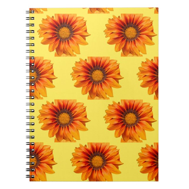 Caderno Espiral Recorte de Flor com Gradiente Laranja Amarelo Bril (Frente)