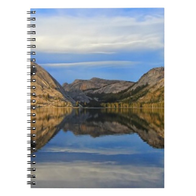 Caderno Espiral Reflexões no lago Tenaya (Frente)