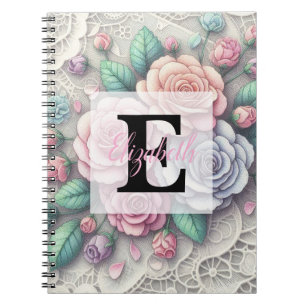 Caderno Espiral Renda monograma floral rosas rosa roxo azul