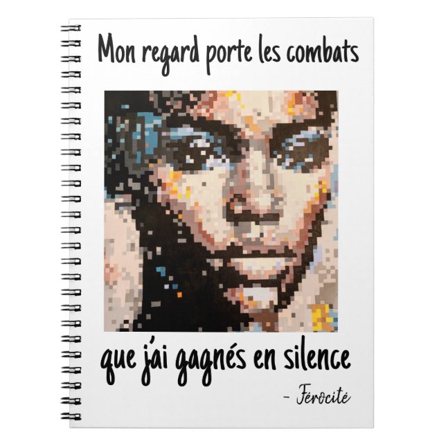 Caderno Espiral Retrato pixel ousado em tons vibrantes (Frente)