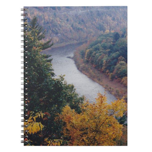 Caderno Espiral Rio Bend (Frente)