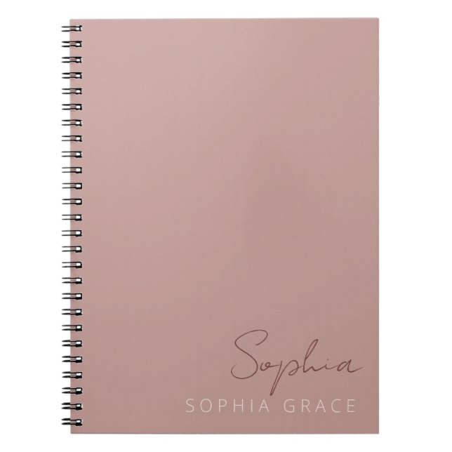 Caderno Espiral Rosa de Dusty de Script Manuscrito Moderno Persona (Frente)