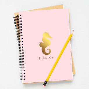 Caderno Espiral Rosa e cavalo marinho da folha Dourado do falso