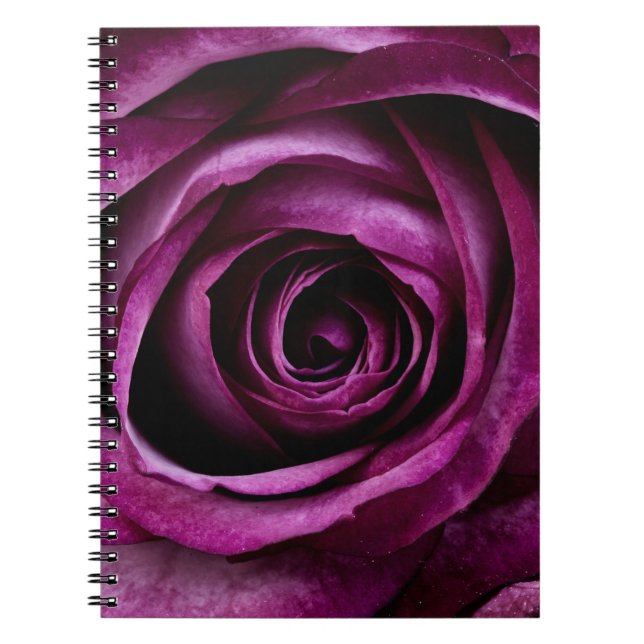 Caderno Espiral Rosa Roxa Elegante Close Up (Frente)
