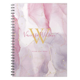Caderno Espiral Rosa Roxo Veia Dourada Monograma Script Aguarela