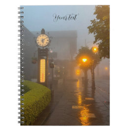 Caderno Espiral Rua Foggy com Relógio Vintage