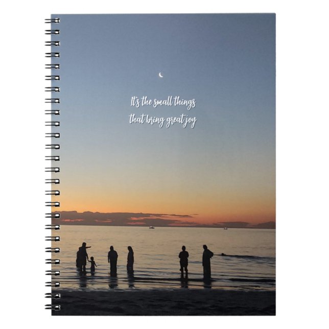 Caderno Espiral "São as Pequenas Coisas que Trazem Grande Alegria" (Frente)