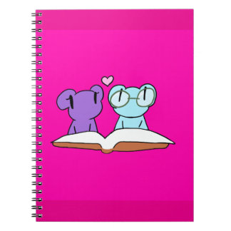 Caderno Espiral Sapo fofinho rosa amante de livros 