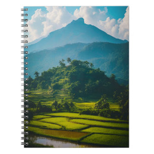 Caderno Espiral Sawah di Kaki Gunung