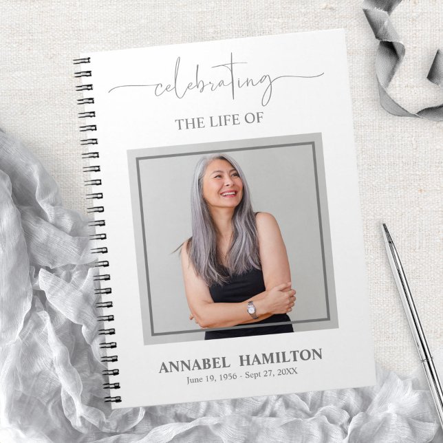 Caderno Espiral Simple Elegant Memorial Funeral Fotografia Guest B (Criador carregado)
