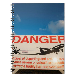 Caderno Espiral Sinal de aviso perto do aeroporto do St. Maarten,